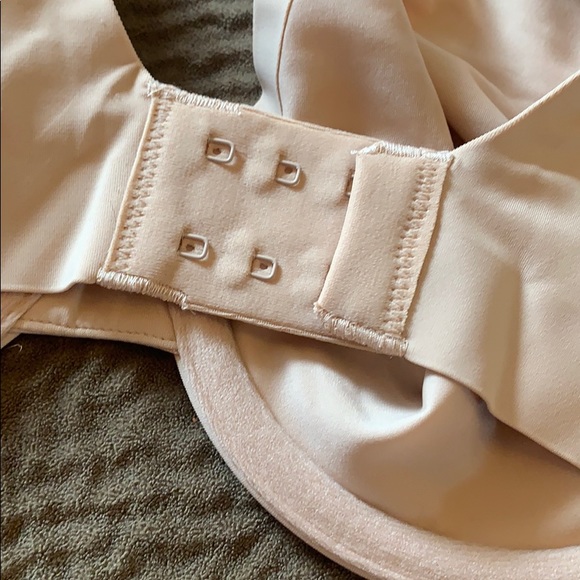 True & Co Body Lift underwire bra soft naked seam - Picture 8 of 8